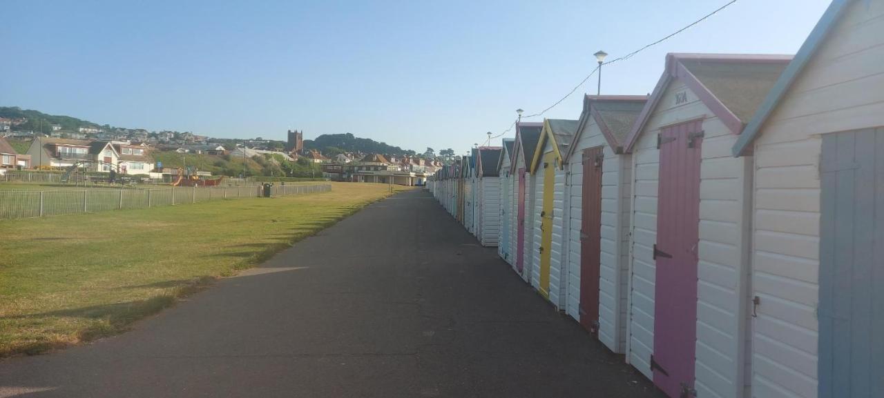 Private 2 Bedroom House Close To The * Paignton