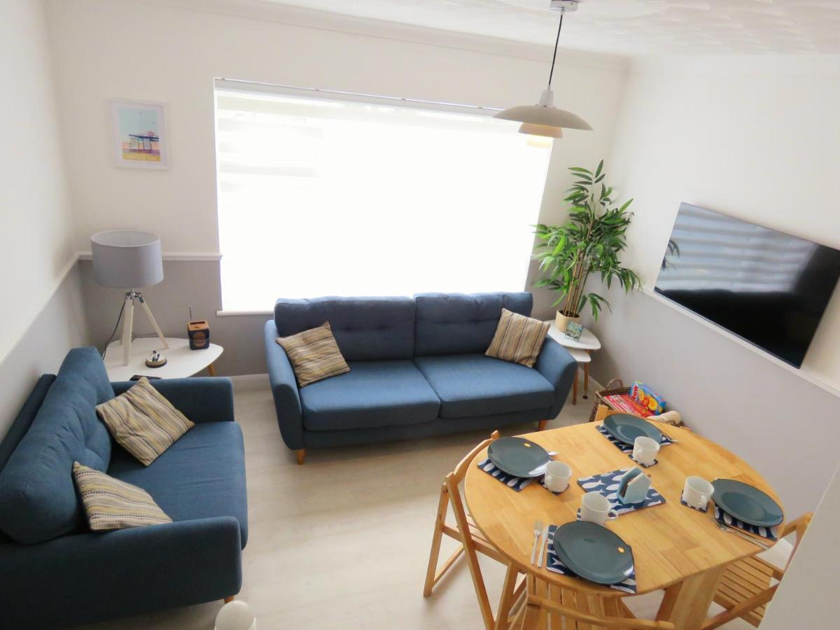 Holiday home Private 2 Bedroom House Close To The *